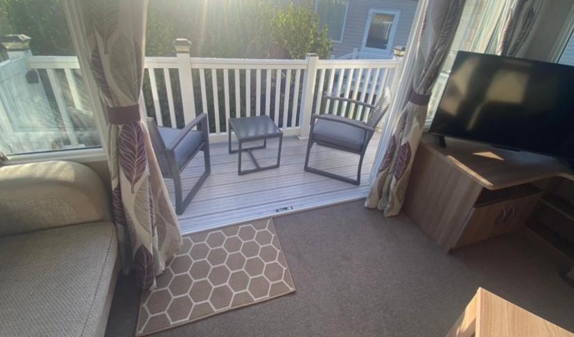 Caravan Church Farm Holiday Village Pagham Buitenkant foto